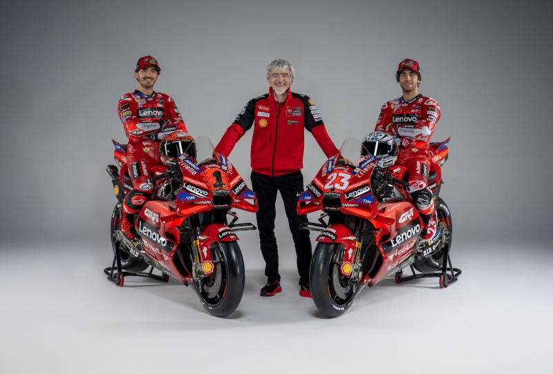 Pecco-Bagnaia-i-Enea-Bastianini-prezentacja-Ducati-MotoGP-2024-1