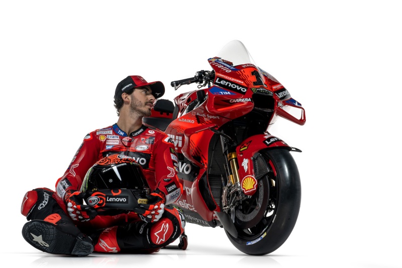 Pecco-Bagnaia-prezentacja-Ducati-MotoGP-2024-12