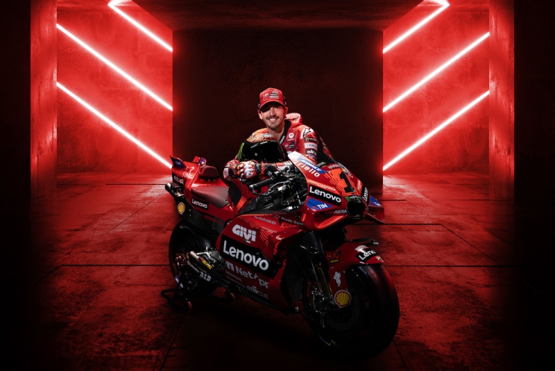 Pecco-Bagnaia-prezentacja-Ducati-MotoGP-2024-16