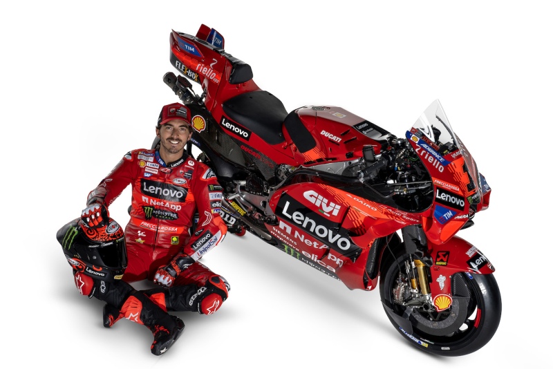 Pecco-Bagnaia-prezentacja-Ducati-MotoGP-2024-4