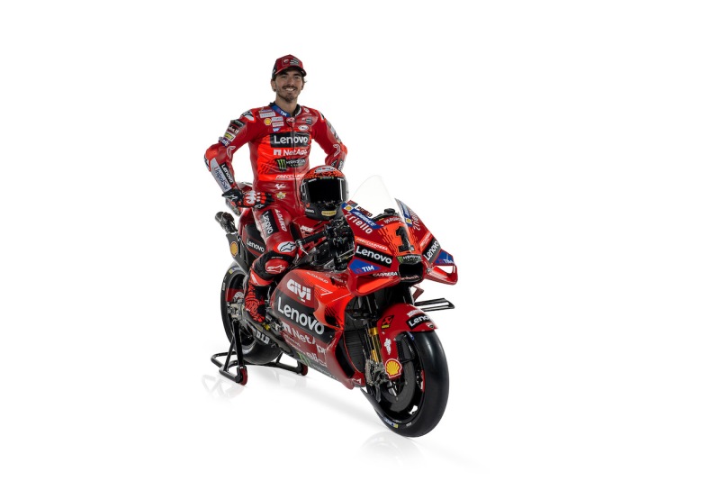 Pecco-Bagnaia-prezentacja-Ducati-MotoGP-2024-6