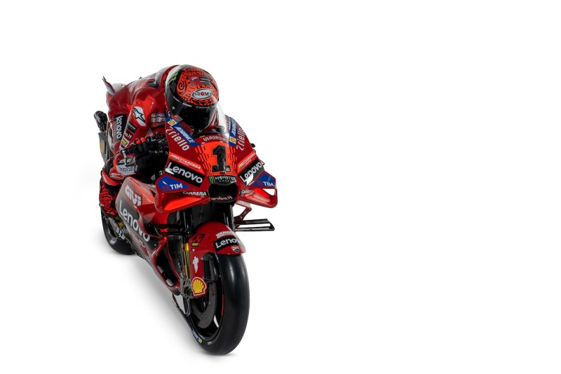 Pecco-Bagnaia-prezentacja-Ducati-MotoGP-2024-7