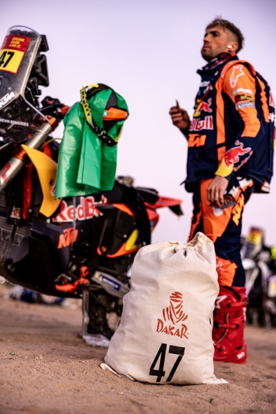 Kevin Benavides (ARG) for Red Bull KTM Factory Racing is seen at the stage 1 of Rally Dakar 2025 in Bisha, Saudi Arabia on January 04, 2025. // Kin Marcin / Red Bull Content Pool // SI202501040232 // Usage for editorial use only //