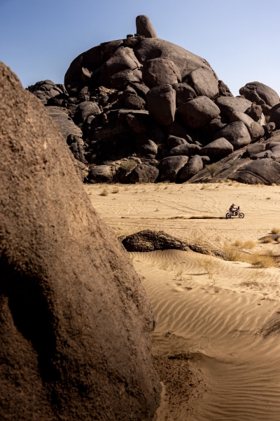 Tobias Ebster (AUT) for BAS World KTM Racing Team is seen at the stage 1 of Rally Dakar 2025 in Bisha, Saudi Arabia on January 04, 2025. // Kin Marcin / Red Bull Content Pool // SI202501040259 // Usage for editorial use only //