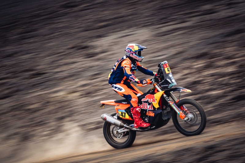 Kevin Benavides (ARG) of Red Bull KTM Factory Team races during stage 04 of the Rally Dakar 2025 from Al Henakiyah to Al Ula, Saudi Arabia on January 08, 2025. // Marcelo Maragni / Red Bull Content Pool // SI202501080384 // Usage for editorial use only //