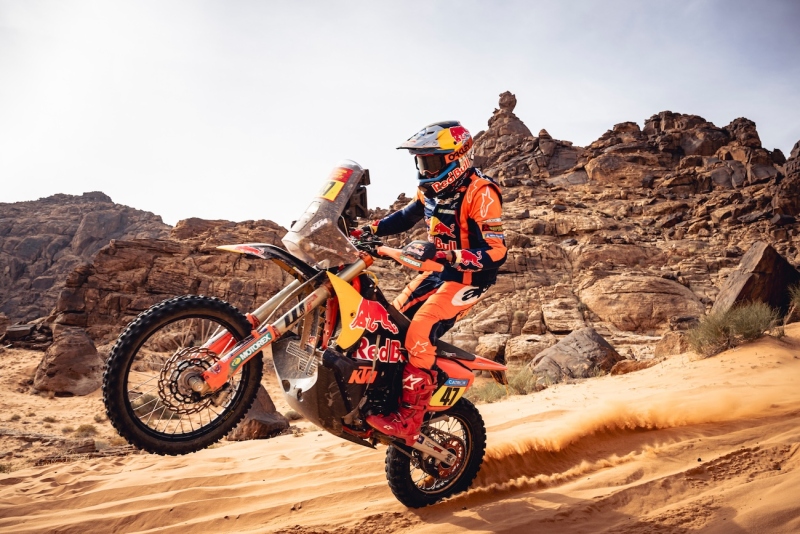 Kevin Benavides (ARG) of Red Bull KTM Factory Team races during Stage 5 of the Rally Dakar 2025 from Al Ula to Hail, Saudi Arabia on January 9, 2025. // Marcelo Maragni / Red Bull Content Pool // SI202501090456 // Usage for editorial use only //