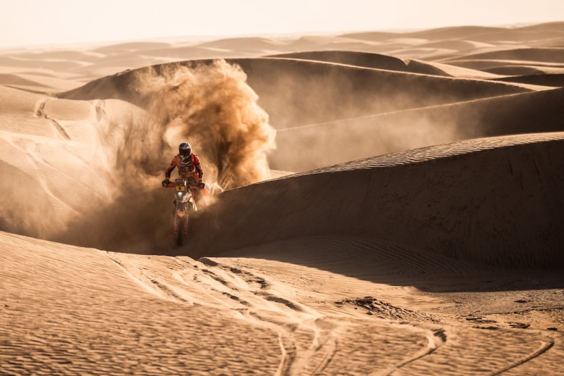 Rajd-Dakar-Rally-2025-Benavides-Canet-Sanders-Red-Bull-fot-KTM-10