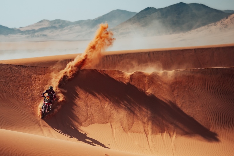 Rajd-Dakar-Rally-2025-Howes-Beveren-Buhler-Branch-Quintanilla-Brabec-Cornejo-HRC-Honda-Hero-fot-Monster-Energy-1