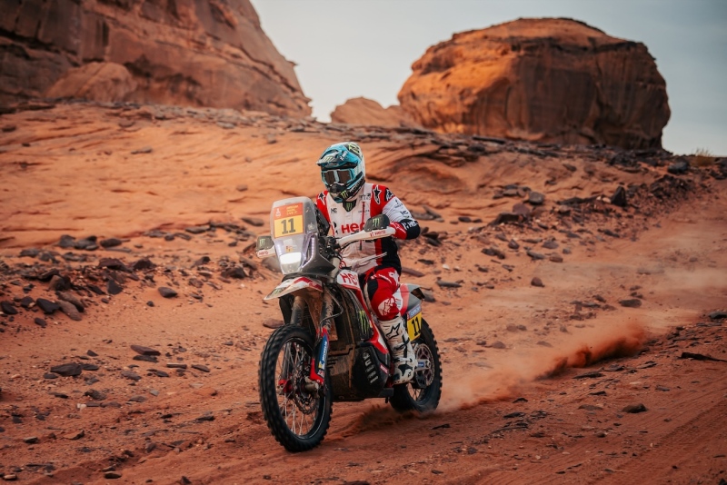 Rajd-Dakar-Rally-2025-Howes-Beveren-Buhler-Branch-Quintanilla-Brabec-Cornejo-HRC-Honda-Hero-fot-Monster-Energy-10