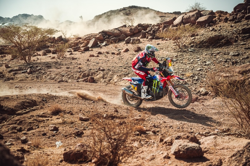 Rajd-Dakar-Rally-2025-Howes-Beveren-Buhler-Branch-Quintanilla-Brabec-Cornejo-HRC-Honda-Hero-fot-Monster-Energy-22