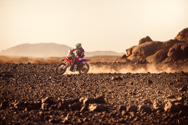 Rajd-Dakar-Rally-2025-Howes-Beveren-Buhler-Branch-Quintanilla-Brabec-Cornejo-HRC-Honda-Hero-fot-Monster-Energy-32