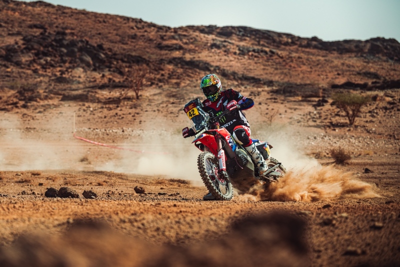 Rajd-Dakar-Rally-2025-Howes-Beveren-Buhler-Branch-Quintanilla-Brabec-Cornejo-HRC-Honda-Hero-fot-Monster-Energy-43