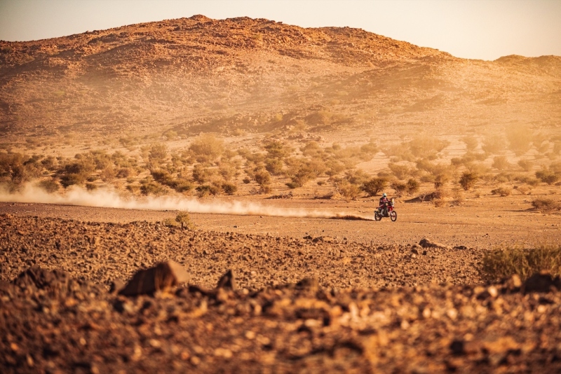 Rajd-Dakar-Rally-2025-Howes-Beveren-Buhler-Branch-Quintanilla-Brabec-Cornejo-HRC-Honda-Hero-fot-Monster-Energy-44