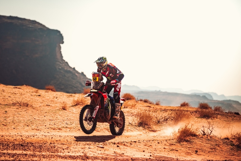 Rajd-Dakar-Rally-2025-Howes-Beveren-Buhler-Branch-Quintanilla-Brabec-Cornejo-HRC-Honda-Hero-fot-Monster-Energy-49