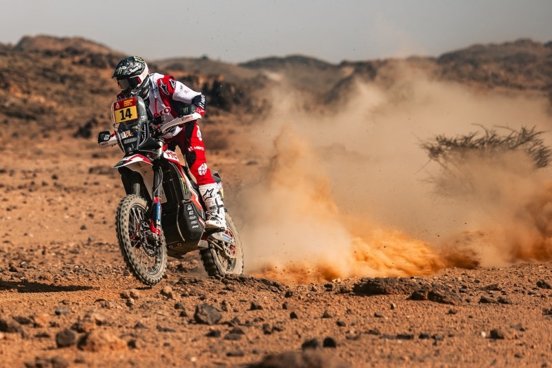 Rajd-Dakar-Rally-2025-Howes-Beveren-Buhler-Branch-Quintanilla-Brabec-Cornejo-HRC-Honda-Hero-fot-Monster-Energy-6