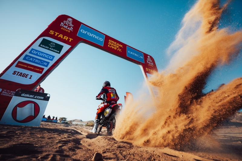 Rajd-Dakar-Rally-2025-Howes-Beveren-Buhler-Branch-Quintanilla-Brabec-Cornejo-HRC-Honda-Hero-fot-Monster-Energy-76