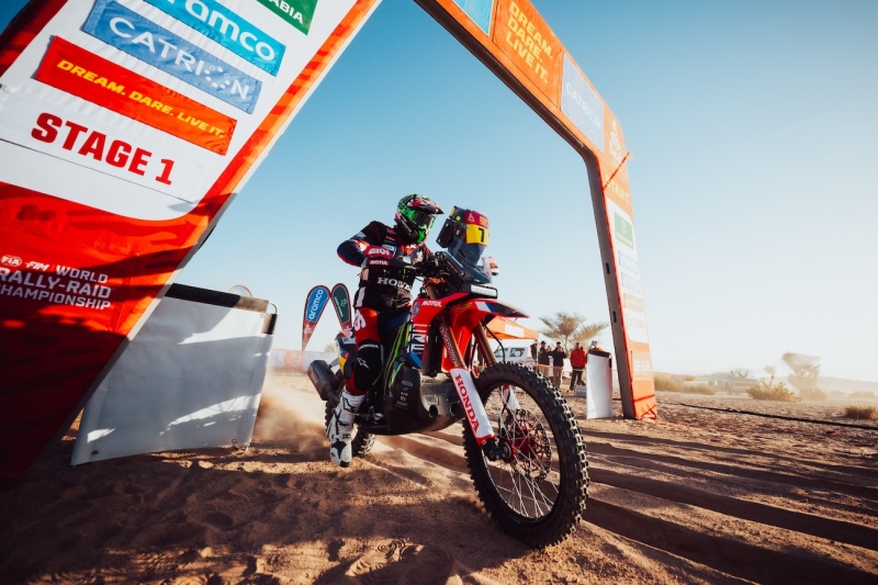 Rajd-Dakar-Rally-2025-Howes-Beveren-Buhler-Branch-Quintanilla-Brabec-Cornejo-HRC-Honda-Hero-fot-Monster-Energy-77