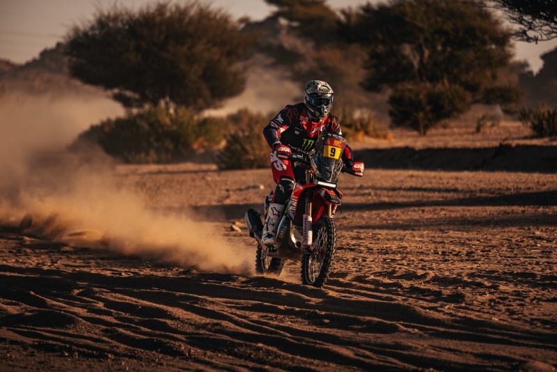 Rajd-Dakar-Rally-2025-Howes-Beveren-Buhler-Branch-Quintanilla-Brabec-Cornejo-HRC-Honda-Hero-fot-Monster-Energy-87