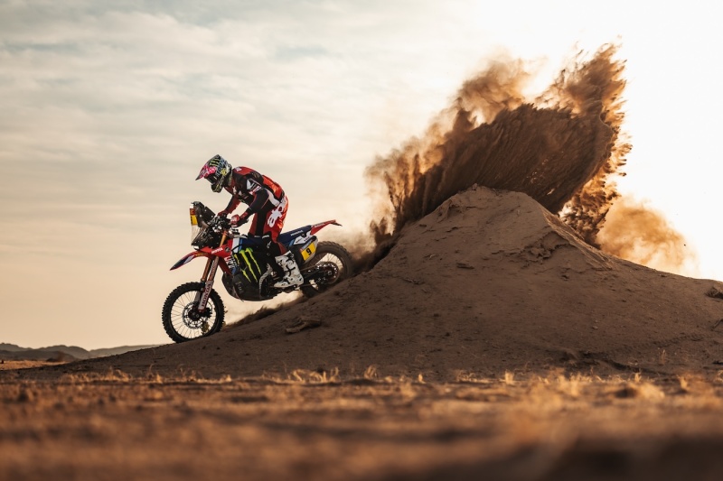 Rajd-Dakar-Rally-2025-Howes-Beveren-Buhler-Branch-Quintanilla-Brabec-Cornejo-HRC-Honda-Hero-fot-Monster-Energy-94