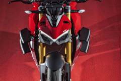 MY20_DUCATI_STREETFIGHTER-V4-S_AMBIENCE_35_UC101656_Mid