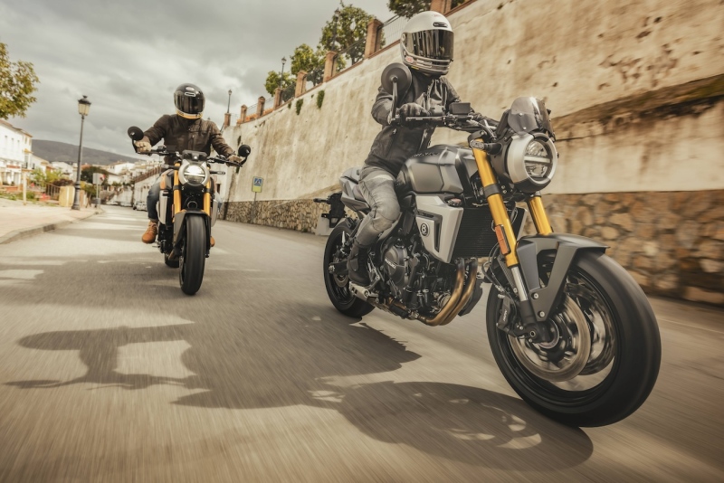 Suzuki-800-TT-T-2025-10