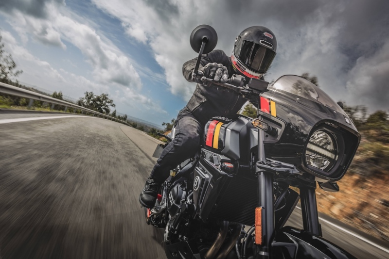 Suzuki-800-TT-T-2025-24