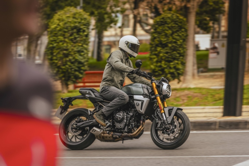 Suzuki-800-TT-T-2025-33