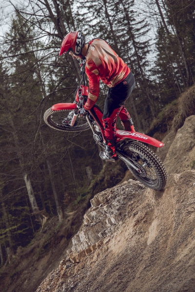 GasGas-Trial-TXT-2025-akcja-21