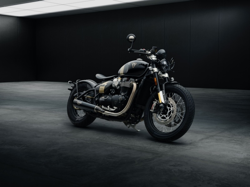 Triumph-Bonneville-Bobber-TFC-2025-2