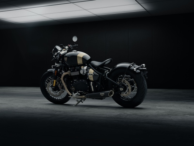 Triumph-Bonneville-Bobber-TFC-2025-4