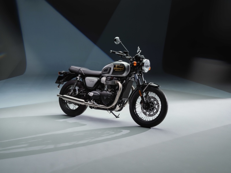 Triumph-Bonneville-T100-2025-2-Icon-Edition