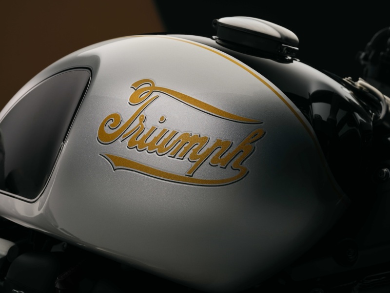 Triumph-Scrambler-1200-X-2025-6-Icon-Edition