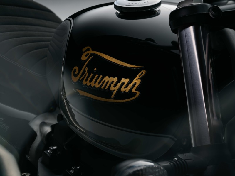 Triumph-Scrambler-900-2025-4-Icon-Edition