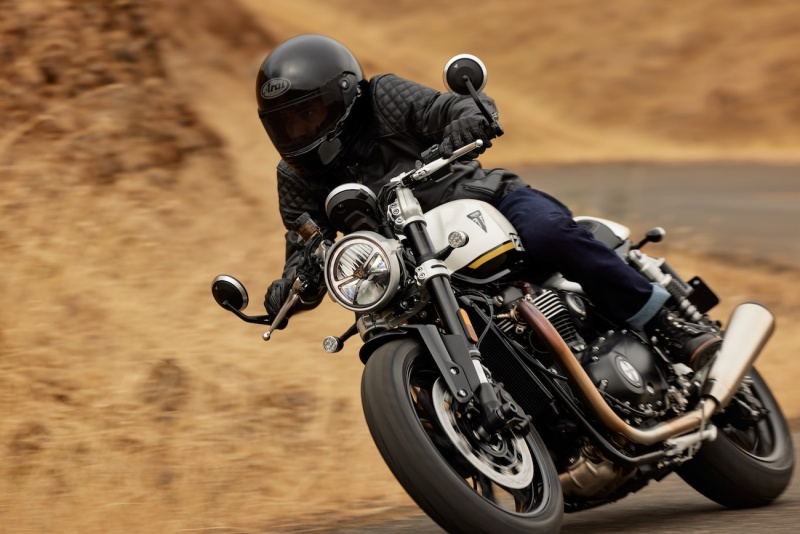 Triumph-ACC_SpeedTwin1200_MY25_006713_JP