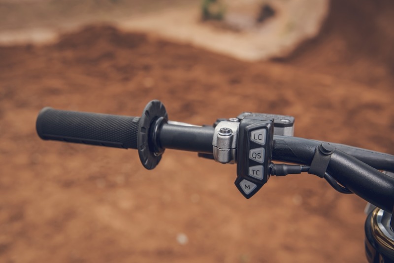 Triumph-TF-450-X-2026-detale-6