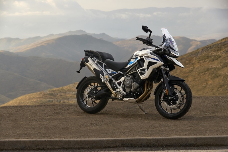 Triumph_Tiger_1200_Alpine_Edition_MY26_CW4I8595_GE