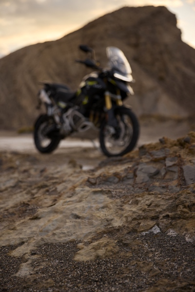 Triumph_Tiger_1200_Desert_Edition_MY26_CW4I0543_GE