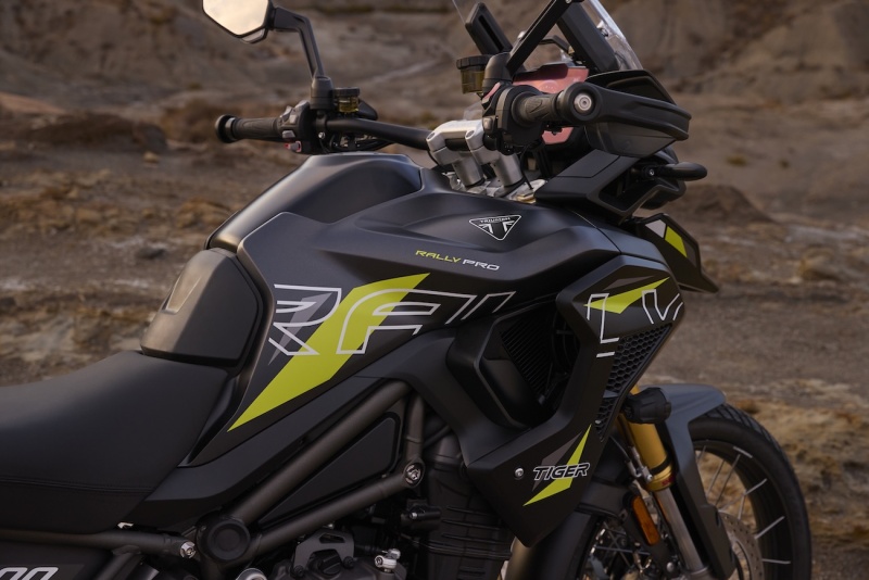 Triumph_Tiger_1200_Desert_Edition_MY26_CW4I0565_GE