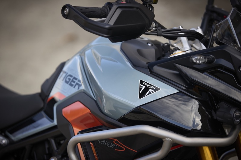 Triumph_Tiger_900_Desert_Edition_MY26_CW4I1397_GE