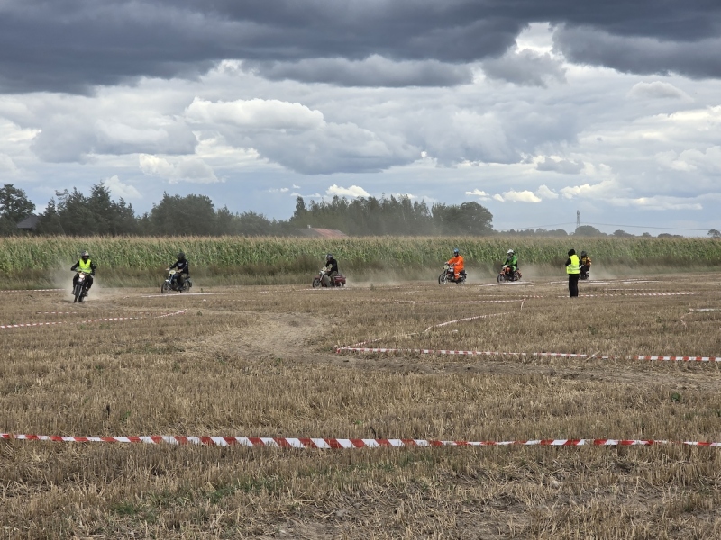 Cross-Country-Motocykli-Zabytkowych-i-Klasycznych-2025-16