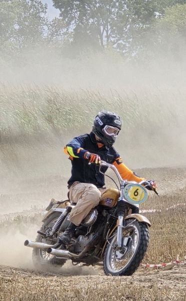 Cross-Country-Motocykli-Zabytkowych-i-Klasycznych-2025-39