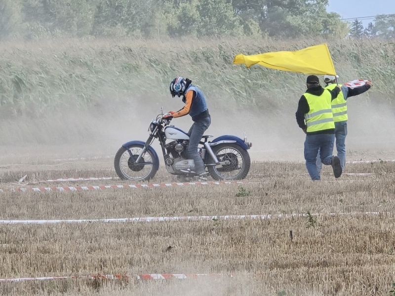 Cross-Country-Motocykli-Zabytkowych-i-Klasycznych-2025-45