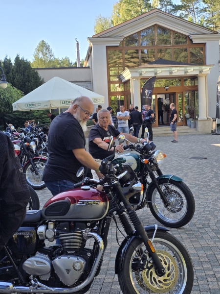 XI-spotkanie-klasycznych-triumphow-2025-8