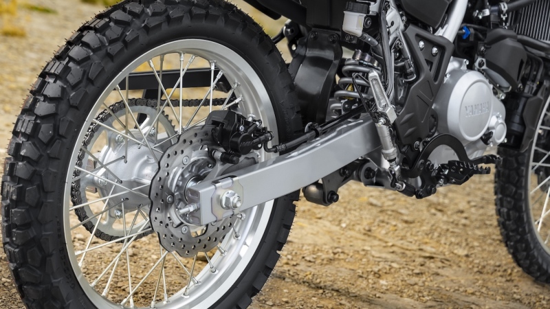 Yamaha-WR125R-2026-statyka-14