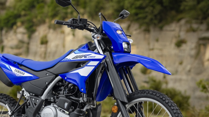 Yamaha-WR125R-2026-statyka-9