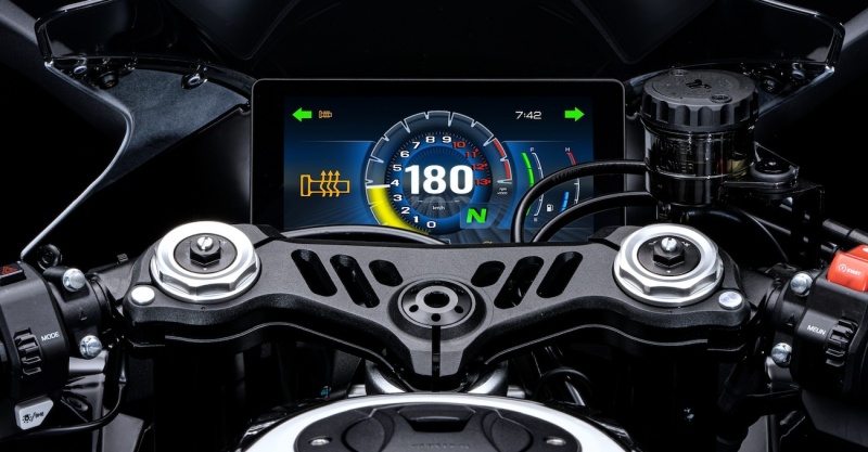 zontes-703-rr-studio-akcja-10