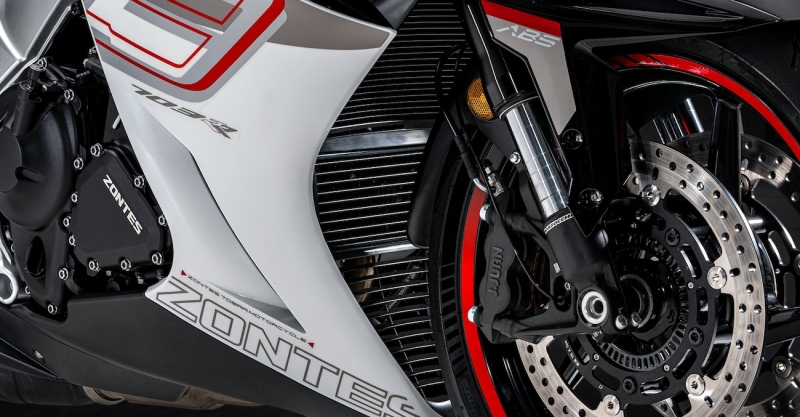 zontes-703-rr-studio-akcja-12