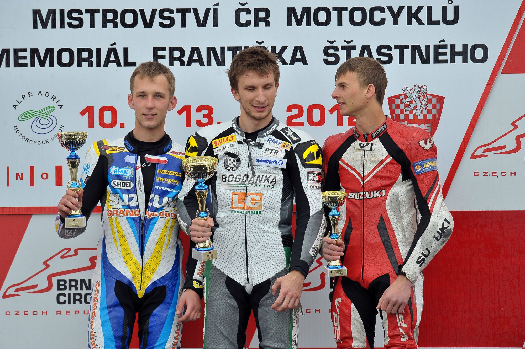 Marko Jerman wygrywa w Brnie Świat Motocykli