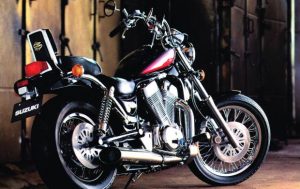 Suzuki Vs 1400 Intruder | Opinie Świata Motocykli | Świat Motocykli