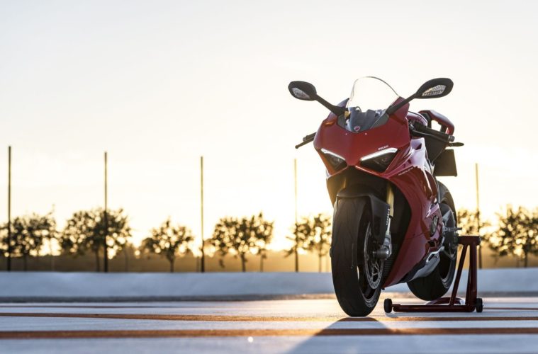 Ducati-Panigale-V4-PANIGALE-V4-STATIC-20